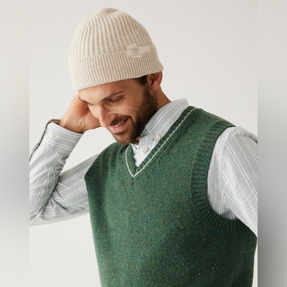 Knitted 100% Wool Beanie Hat from Rachel Zoe beige/ off white - Picture 3 of 9